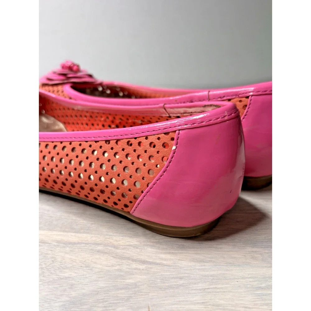 Anne Klein Pink Perforated Ballet Flats with Flower Accent Women’s Size 8.5 - Picture 7 of 9